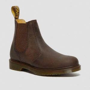 Dr. Marten’s 2976 CRAZY HORSE LEATHER CHELSEA BOOTS size 6 M, size 7 W